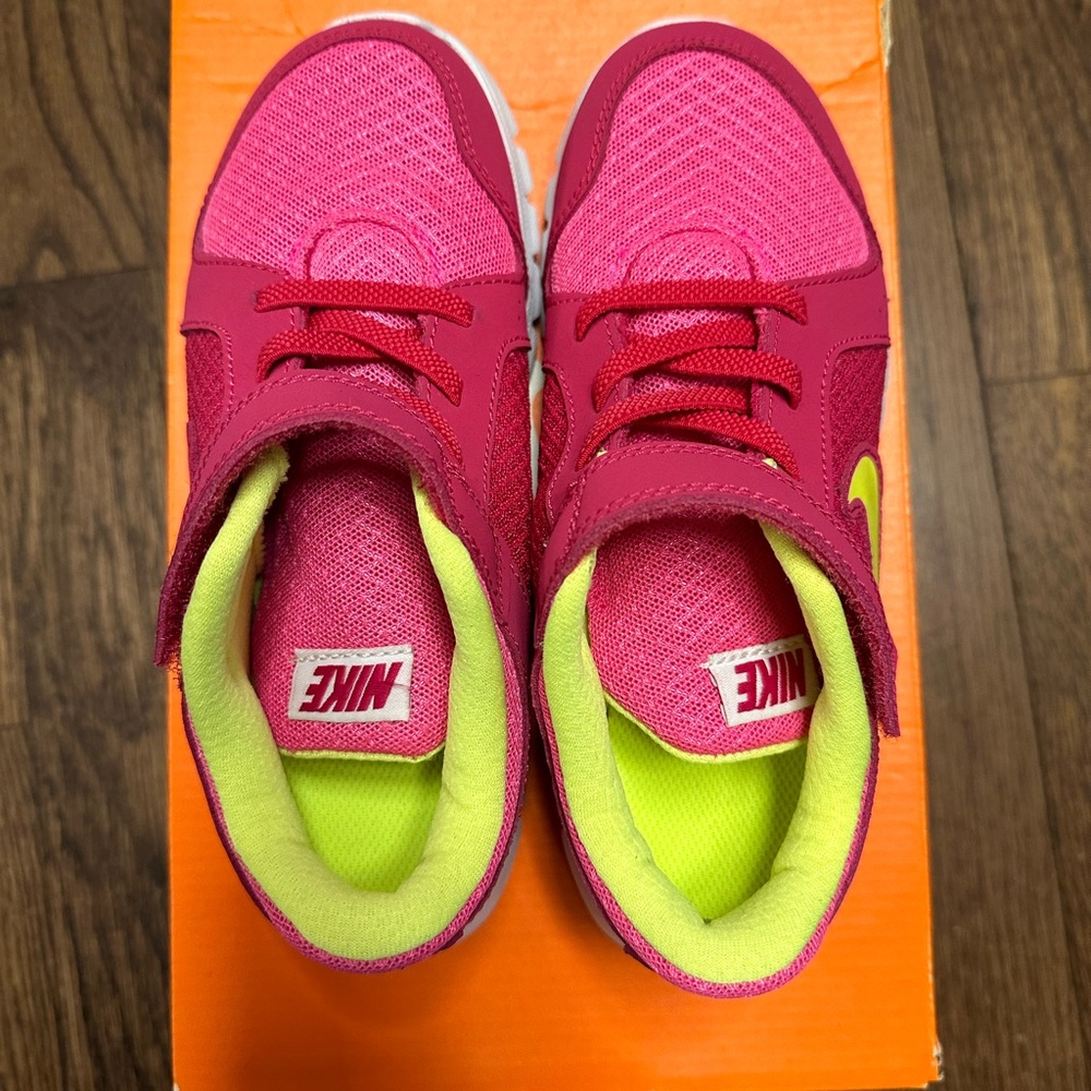 Nike FLex Experience Pink Volt -13 C